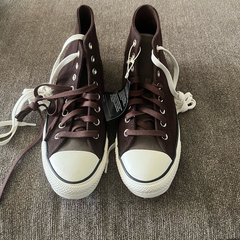 Chocolate suede converse Men’s size 8